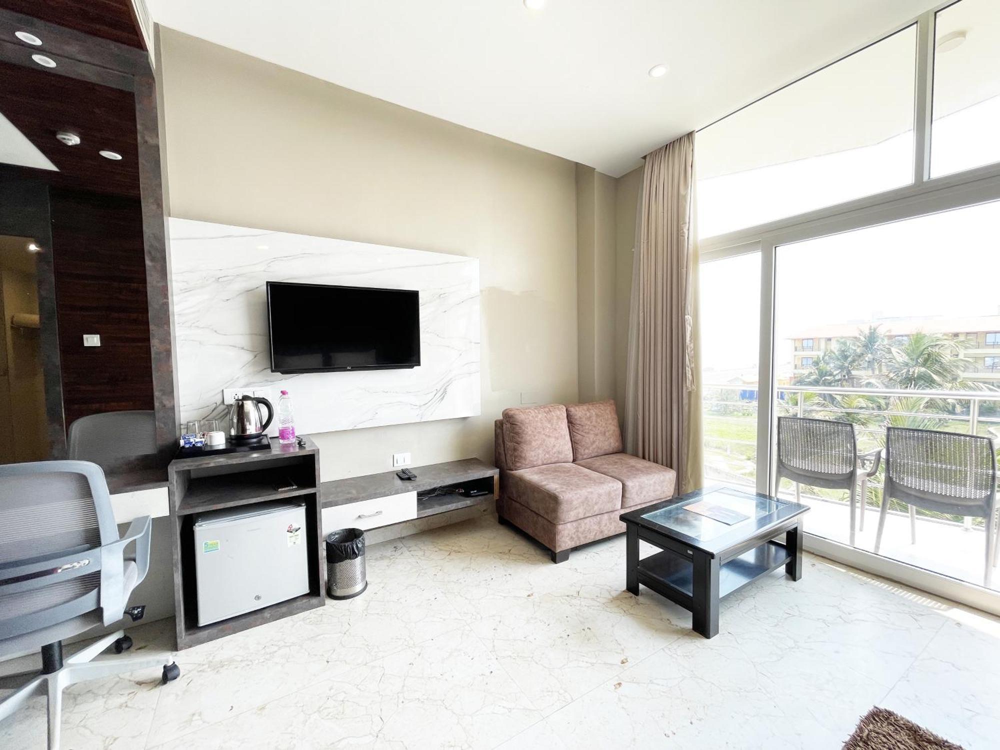 Hotel Tbs In Пури Екстериор снимка