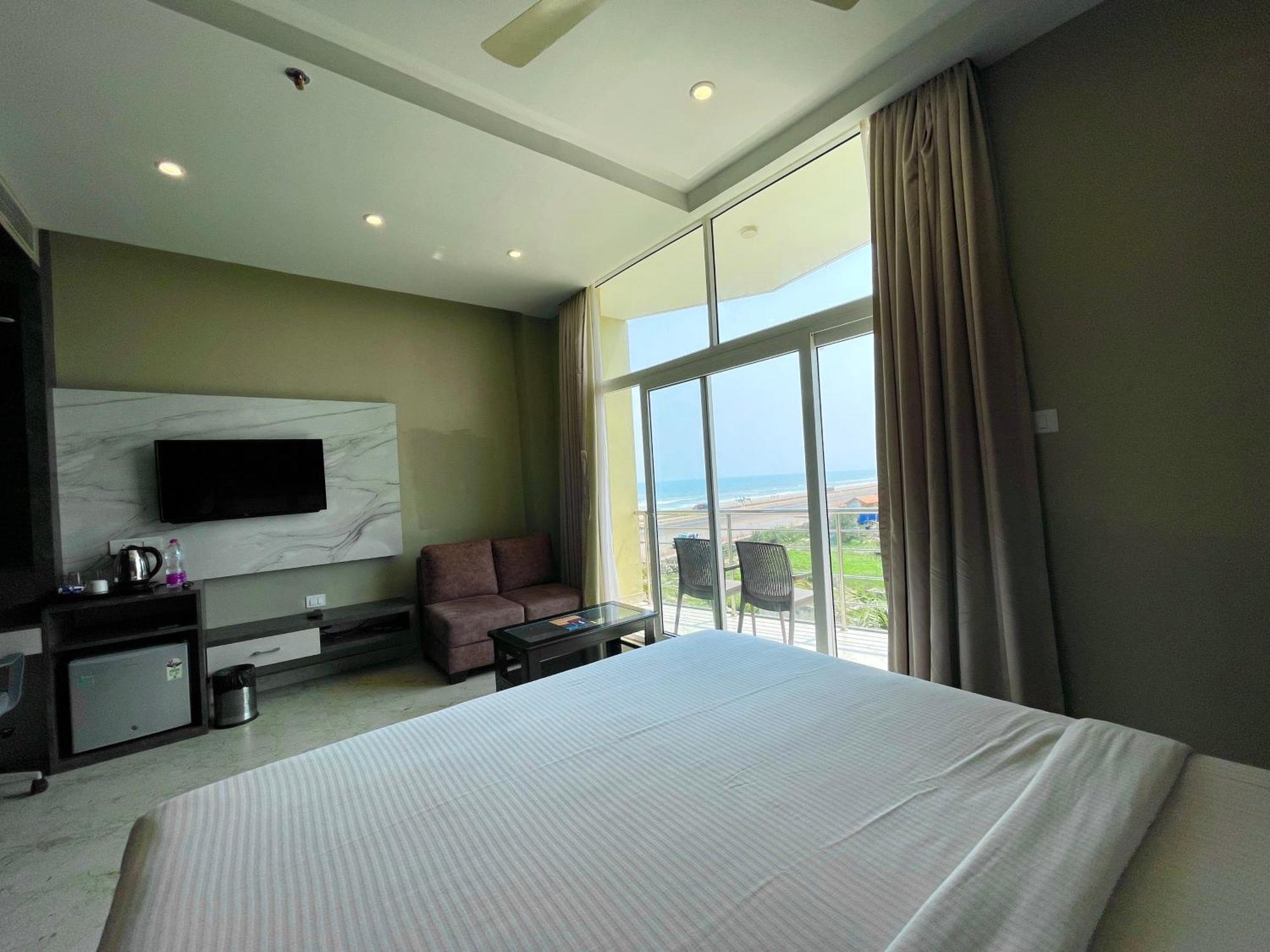 Hotel Tbs In Пури Екстериор снимка