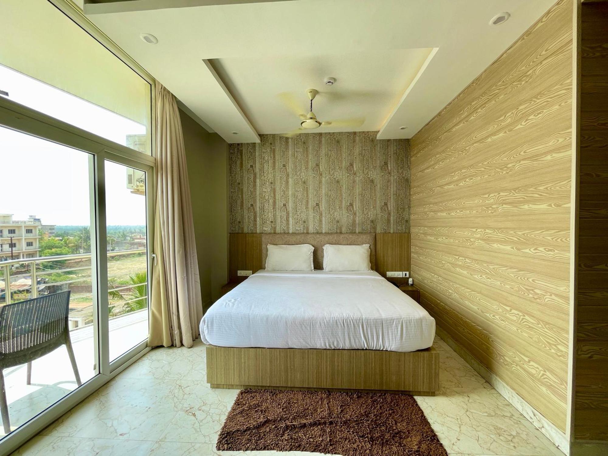 Hotel Tbs In Пури Екстериор снимка