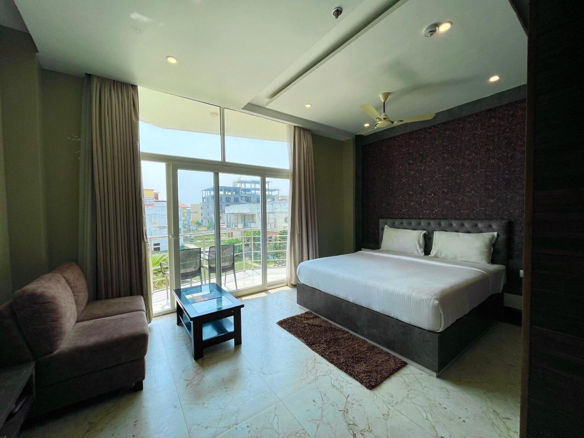 Hotel Tbs In Пури Екстериор снимка