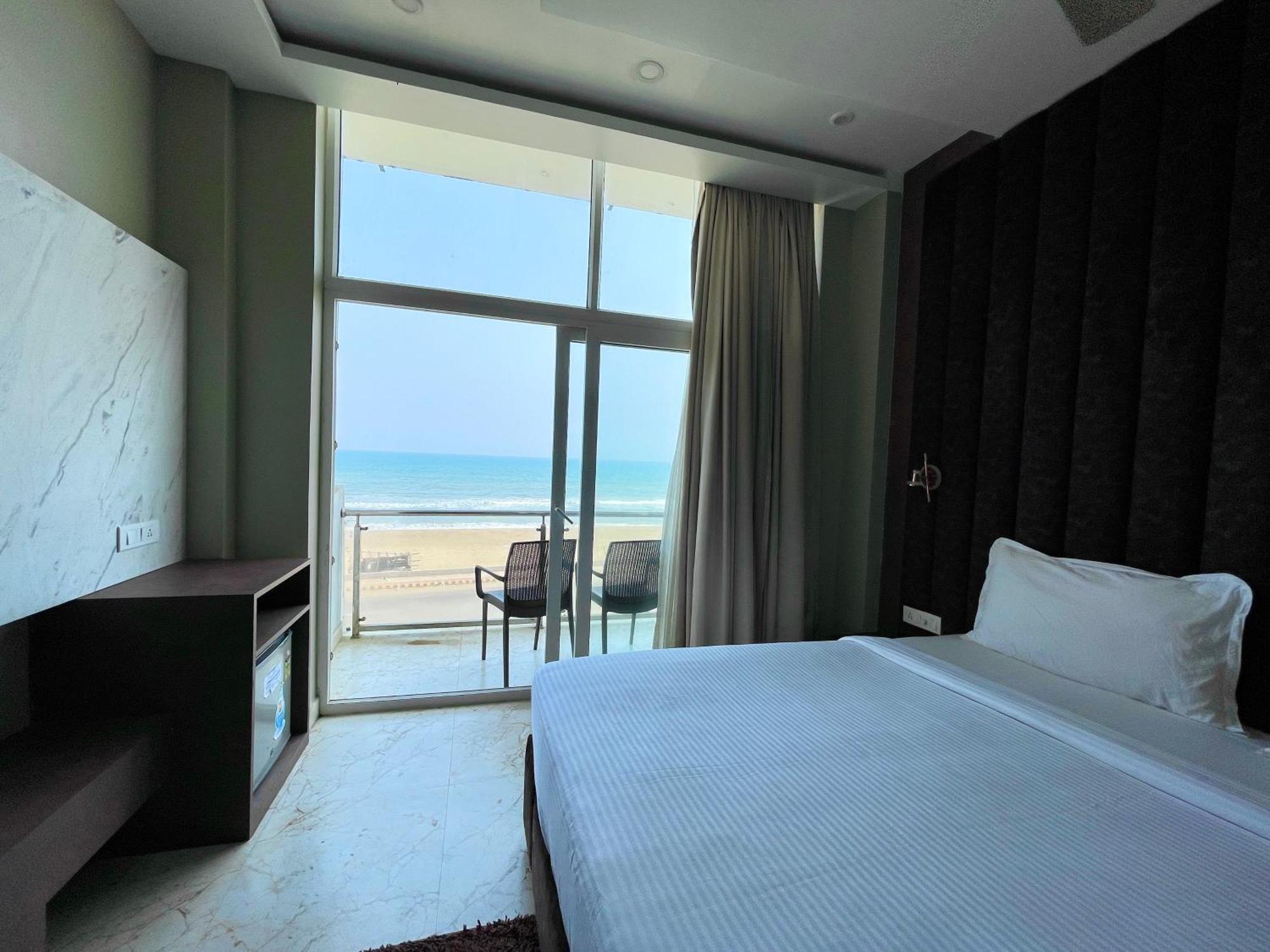 Hotel Tbs In Пури Екстериор снимка