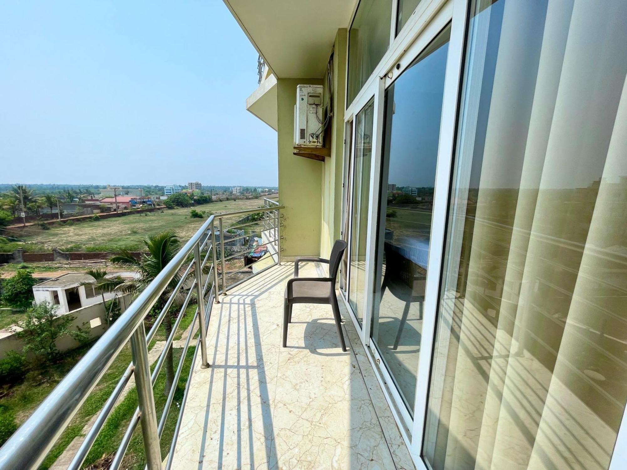 Hotel Tbs In Пури Екстериор снимка